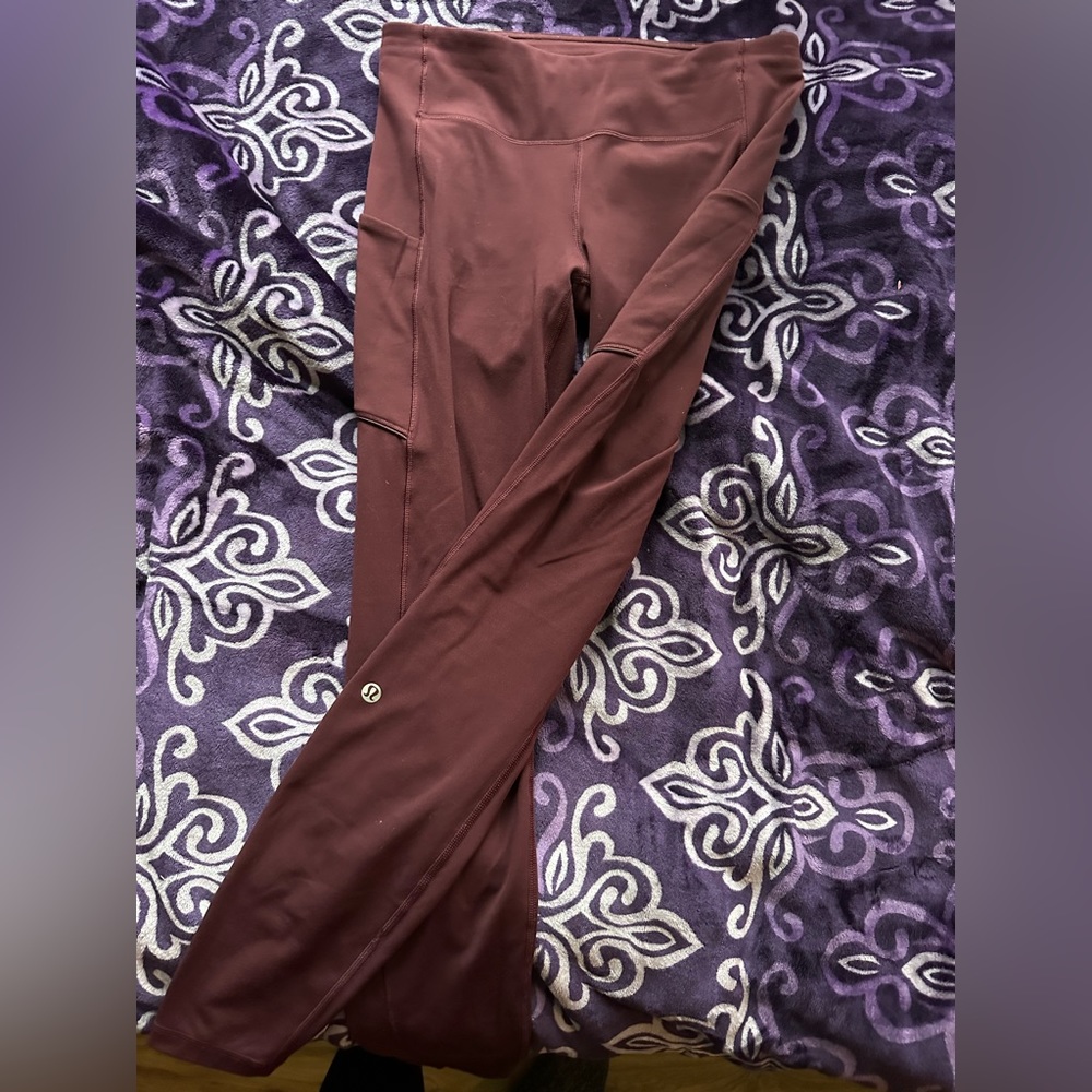 Lululemon size 6